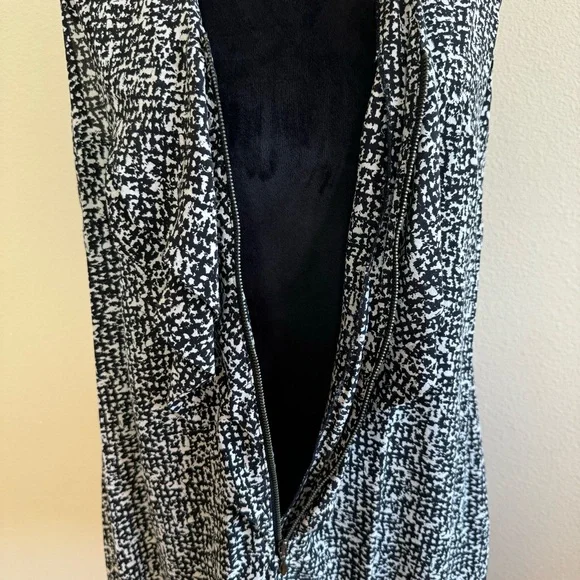 Halogen top women large 100% silk sleeveless zipper front ruffle vneck blouse - Picture 4 of 9